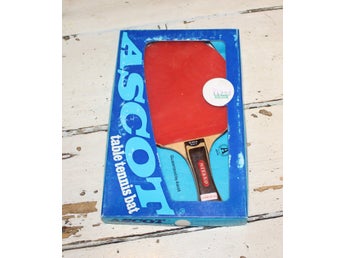 ÄLDRE RACKET ASCOT MIYAKO I KARTONG.