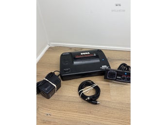 Sega Master System II, komplett inkl 1st Handkontroll.