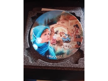 Limoges Christmas plate- Jean Claude Guidou