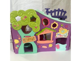 LPS #94620 Lila Klubbhus – Littlest Pet Shop – Lekset med Tillbehör