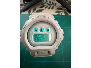 Casio G-Shock DW-6900WW-7 Basic White – modul 3230 – fungerar