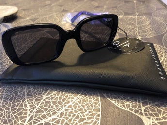 QUAY Australia ”Hindsight” – Helt nya & slutsålda! (Oversized)