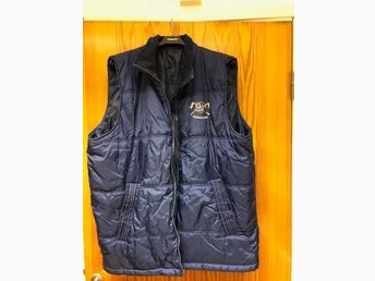 Jättefin marinblå jacka från LC WAIKIKI storlek 3XL Jättefin marinblå jacka från LC WAIKIKI storlek 3XL