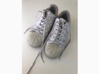 Dam 36 Adidas superstar iridescent sneakers skor Dam 36 Adidas superstar iridescent sneakers skor