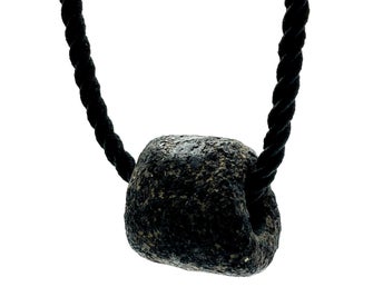 Forntid Mesopotamisk Ambergris cylinder hänge, ca 3300-2700 f.Kr.