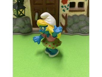 Smurfan dansar disco, grön kjol….toppskick… lågt utrop…