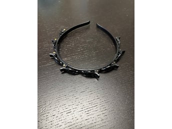 Diadem med spännen