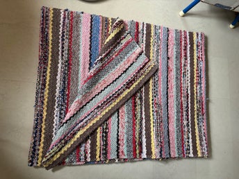 Trasmatta i mjuka färger. Vintage. 80 cm x 4 m
