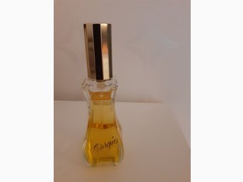 Giorgio Beverly Hills Edt 50 ml (416524660) ᐈ Köp på Tradera Giorgio Beverly Hills Giorgio edt 50ml i 2020 | Beverly