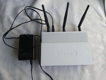 TP-Link TL-WA901ND 300Mbps trådlös accesspunkt WiFi-router