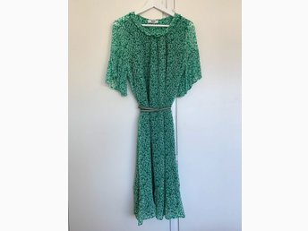 Klänning sommarklänning trend Molin Copenhagen .. (395026825 Klänning sommarklänning trend Molin Copenhagen .. (395026825