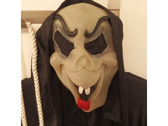 Halloween Scream Mask & Dräkt