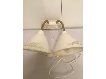Retro VIGAN Vägglampa med två justerbara armar, mässing