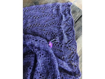 NY! Handstickad sjal/ alpacka & silke/ handarbete/ lavendel färg