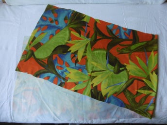 Läckert färgglatt baddräktstyg, 40x126 cm