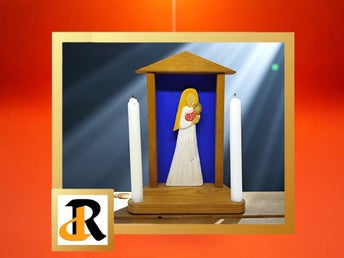 Handgjord träfigur i altar ram, Maria och Jesusbarnet, ljushållare, ljusstake