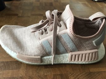 Adidas Originals NMD R1 sneakers, beigepuderrosa storlek 38 (UK5) Adidas Originals NMD R1 sneakers, beigepuderrosa storlek 38 (UK5)
