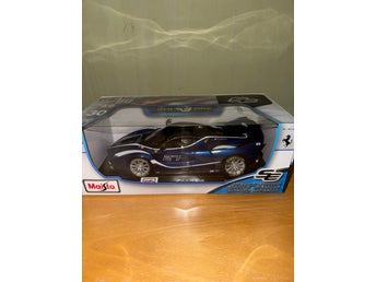 Maisto Ferrari FXX-K Evo Special Edition 1:18