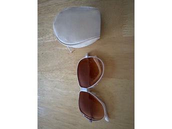 Retro Solglasögon med fodral