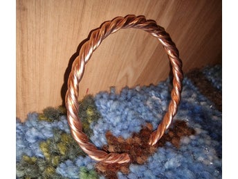 30 armband ~ Tre runda tvinnat koppararmband~negativ energi urladdning