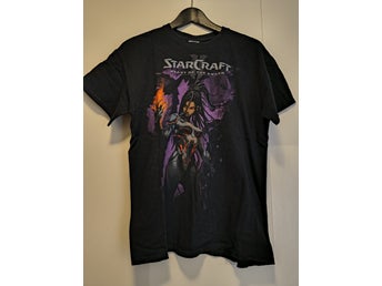 Star Craft II t-shirt, storlek M.