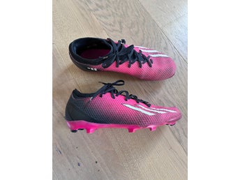 Adidas fotbollsskor storlek 43 1/3