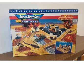 Micro Machines Military - Wolf Ridge Battleground Lekset med Originalkartong