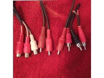 Blandade RCA-kablar och ljudkablar