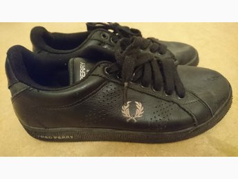 snygga svarta sneakers snygga svarta sneakers
