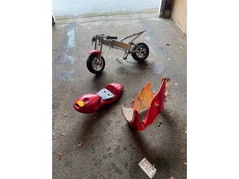 Minimoto chassis och kåpor
