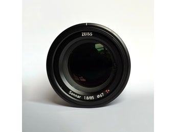 Zeiss 85mm f1.8 Sonnar T* Batis (For Sony E Mount)