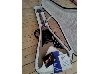 RARE GIBSON FLYING V GOVERNMENT SERIES II 2013 + CASE - ONLY 300 MADE!