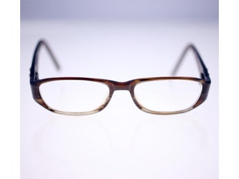 Vintage ladies eyelasses-rectangular shape fitted with prescription lenses