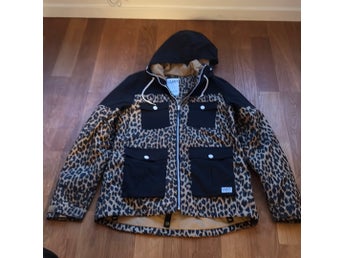 Clwr Colour Wear svart, brun jacka, storlek L