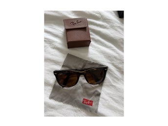 Ray-Ban Folding Wayfarer Solglasögon RB 4105