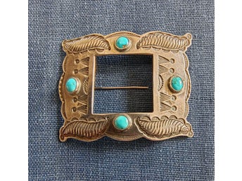 Vintage. Navajo. Sillver . Äkta turkos USA. Brosch / Bältesspänne. 46,7g.
