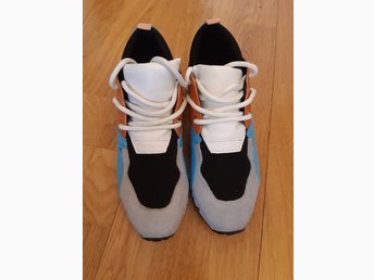 Steve madden dam sneaker 37 Steve madden dam sneaker 37