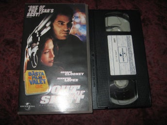 OUT OF SIGHT (GEORGE CLOONEY,JENNIFER LOPEZ,DON CHEADLE,VING RAMES) VHS