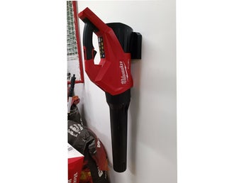 Väggfäste Milwaukee M18 FBLG3 lövblås