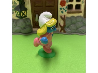 Smurfan i rosa dress som joggar….toppskick… lågt utrop…