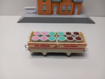Thomas tåg vagn TrackMaster Ice Cream Factory Car Mattel Thomas och vännerna