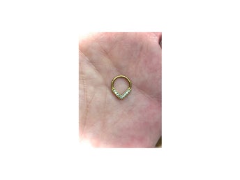 Guldfärgad septum piercing i rostfritt stål ca 8mm