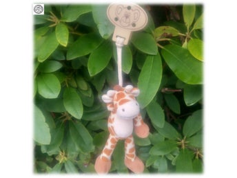 Underbar giraff mobil diinglisar Teddykompaniet Båstad lätt att hänga upp