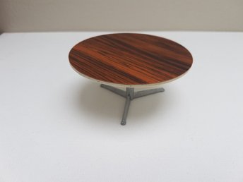 Bord & pall 70 tal retro (351810166) ᐈ Köp på Tradera Arne Jacobsen bord till dockskåp. Brio Lundby. Retro 60 70