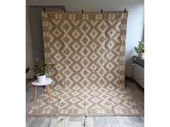 Handvävd Ull kelimmatta 295 x 207 cm