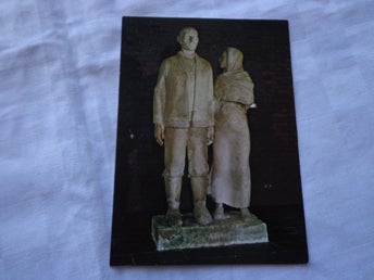 Vykort, Utvandrarna, Skulptur