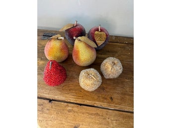 7 Vintage frukter klädda med pärlor päron äpple glas 70-80 tal