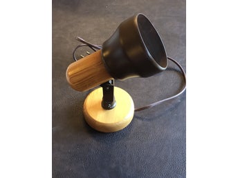 Retro Vägglampa Spotlight Furu trä & brun metall 1960-tal, 1970-tal Vintage