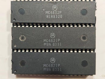 MC6802 CPU & 2 st MC6821P PIA – Retro IC / Processorpaket