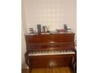 Pianot Nylund & Son Uppsala
